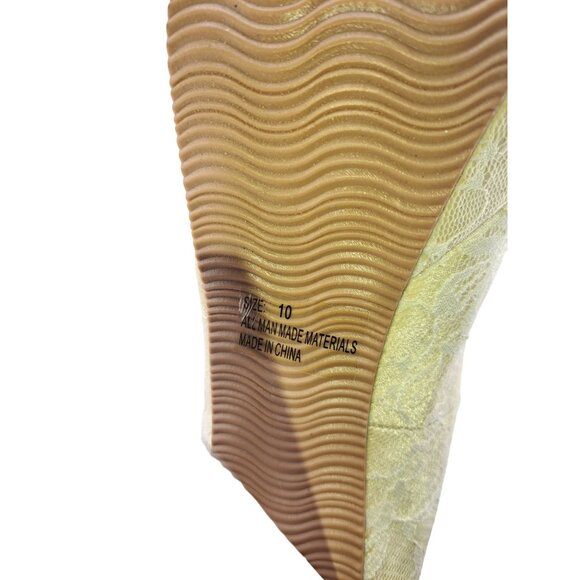 NEW Qupid Womens Embroidered Off White Platform Lace Lucite Chunky Heels 10 - Picture 8 of 9